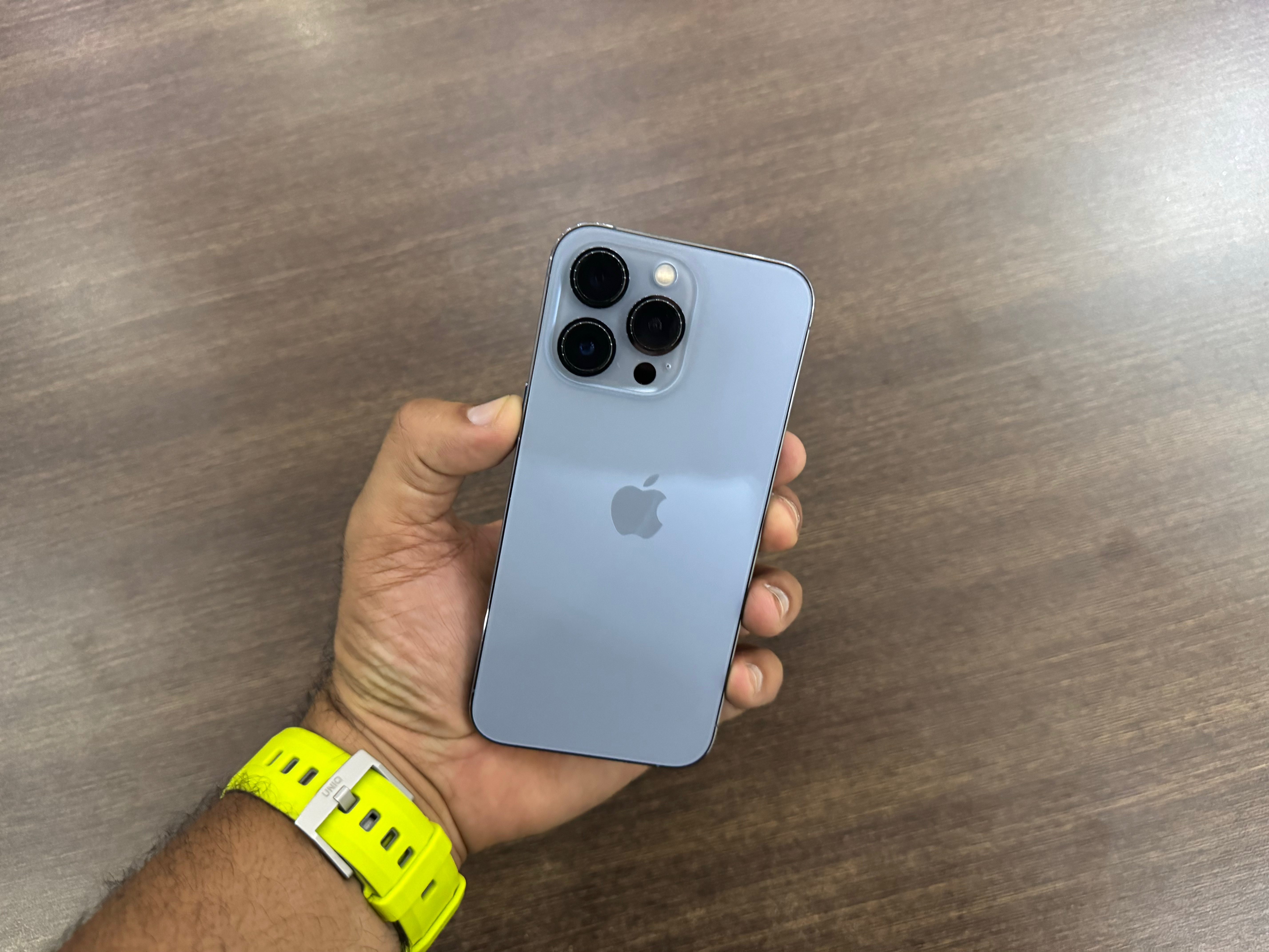 celulares y tabletas - iPhone 13 Pro 256GB Blue Sierra, Desbloqueado, RD$ 1