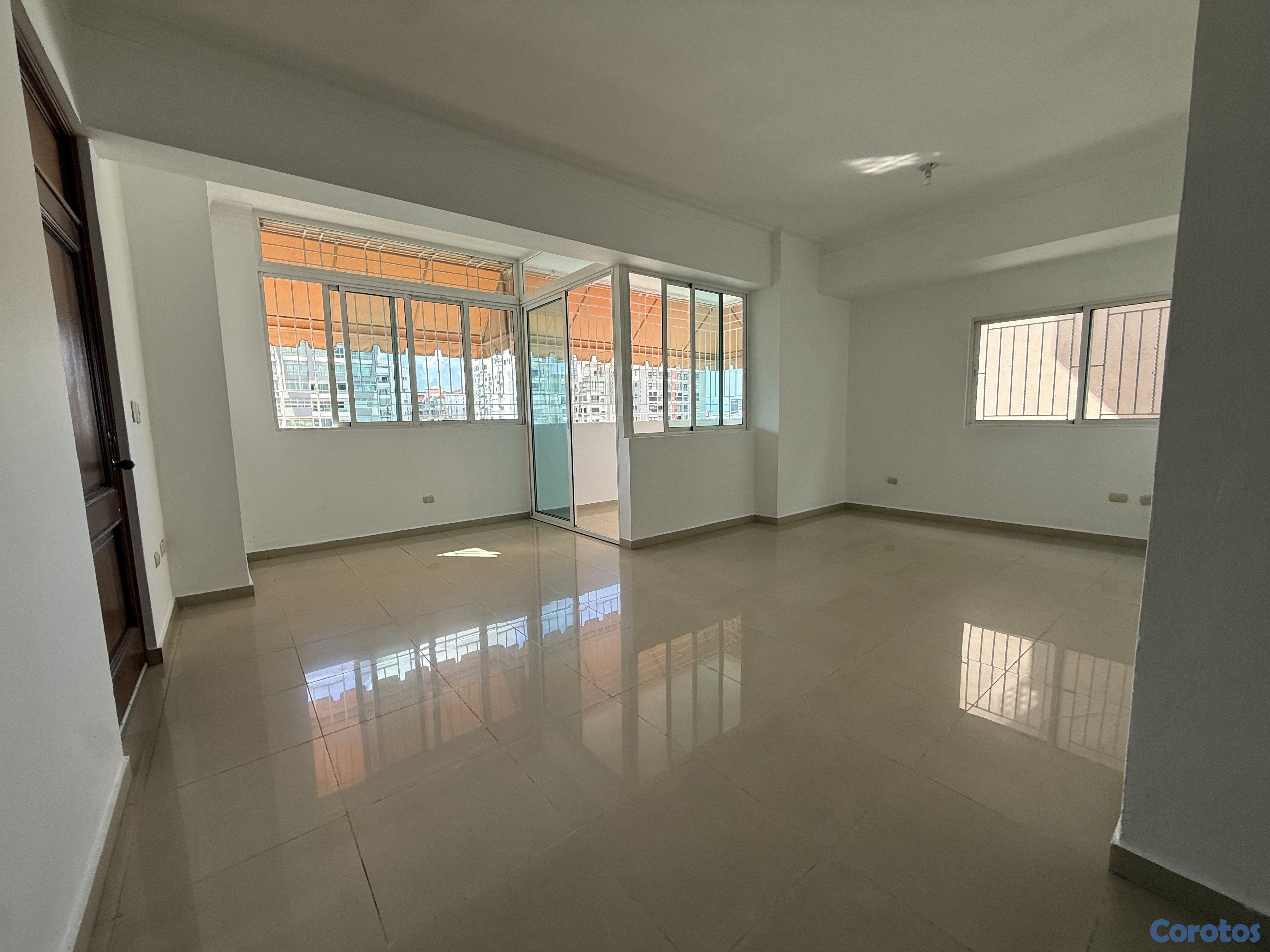 apartamentos - Vendo o alquilo piso 6 Evaristo Morales tres habit 10