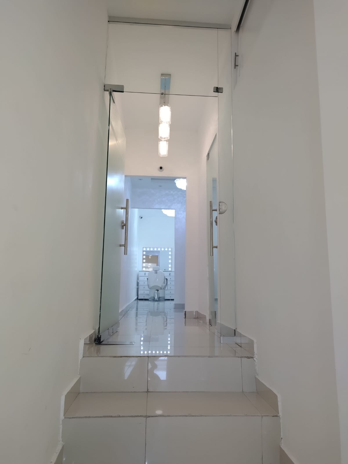 oficinas y locales comerciales - ALQUILO Local Comercial Primer Piso En Naco  2