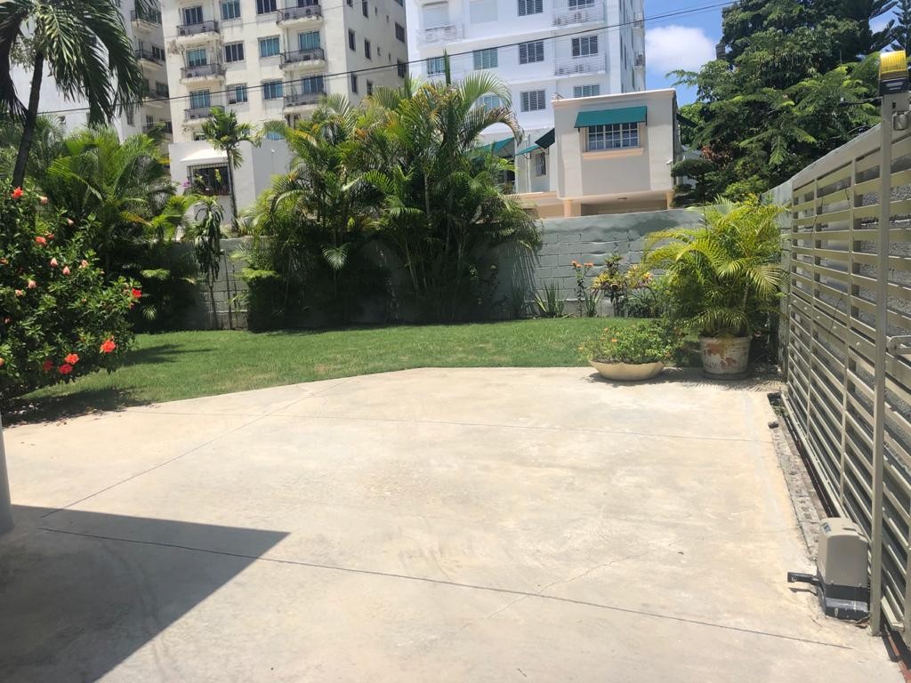 casas - Alquilo Super Casa En Arroyo Hondo Viejo Cerca del Club de Codetel