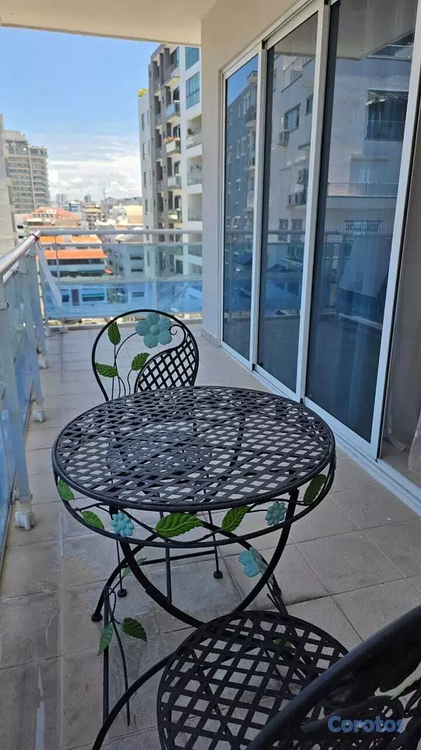 apartamentos - NACO amplio AMUEBLADO con Family, lo tiene todo ambiente Familiar
 2