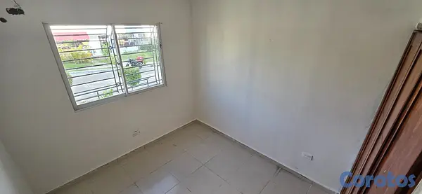 apartamentos - Venta Apartamento 2do piso en Residencial Jardines 7