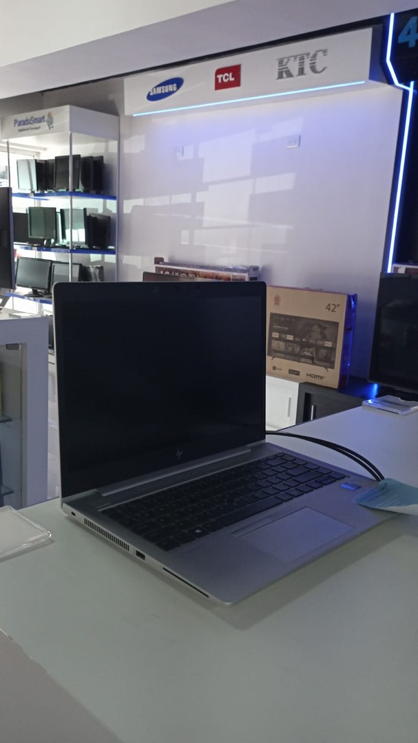 computadoras y laptops - LAPTOP HP ELITEBOOK 840 G5 BISINESS 2