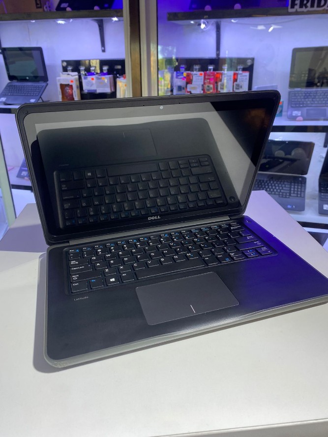computadoras y laptops - Laptop Dell Latitude 3380 touch 0