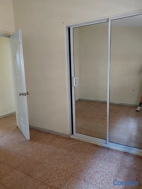 casas - Casa sola de oportunidad próximo a la charles de g 2