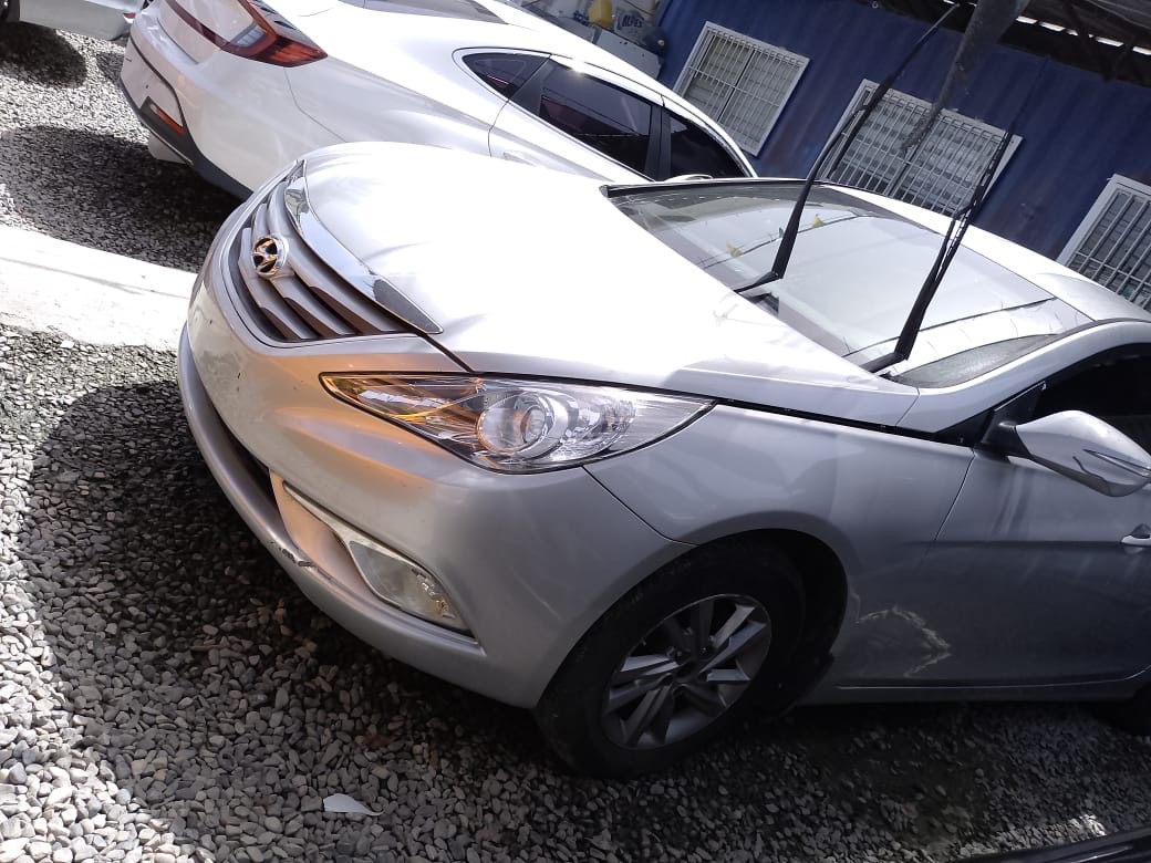 carros - HYUNDAI SONATA Y20 2016 GRISDESDE: RD$ 575,000 0