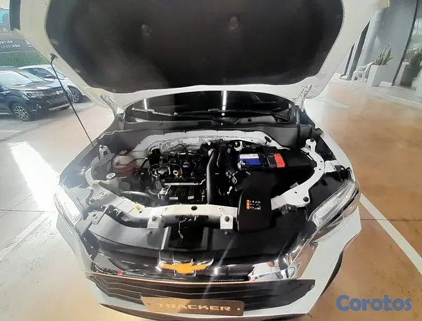 jeepetas y camionetas - Chevrolet Tracker LT 2023 7