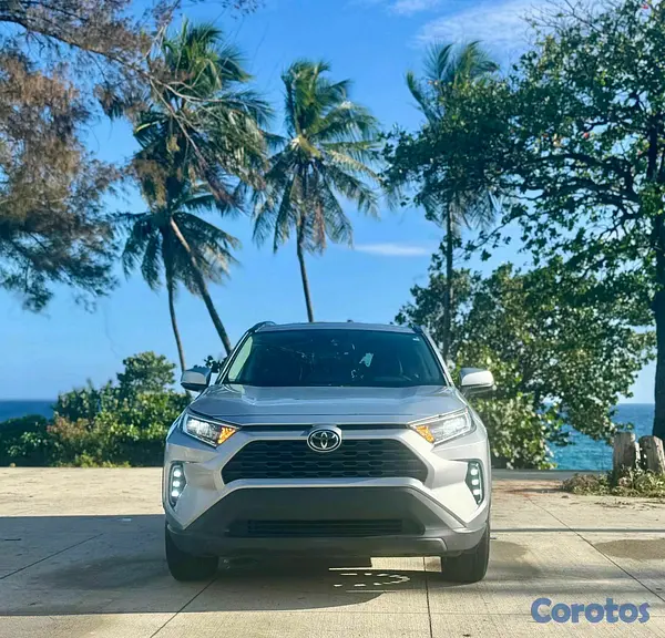jeepetas y camionetas - Toyota rav4 2021 xle  13