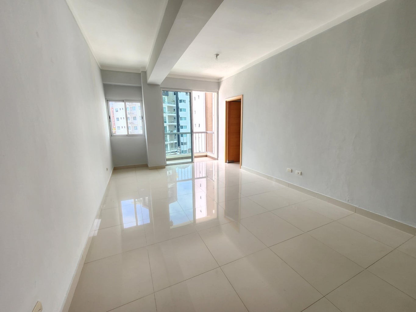 apartamentos - Alquiler de Amplio apartamento en zona Serralles  de dos habitaciones  1
