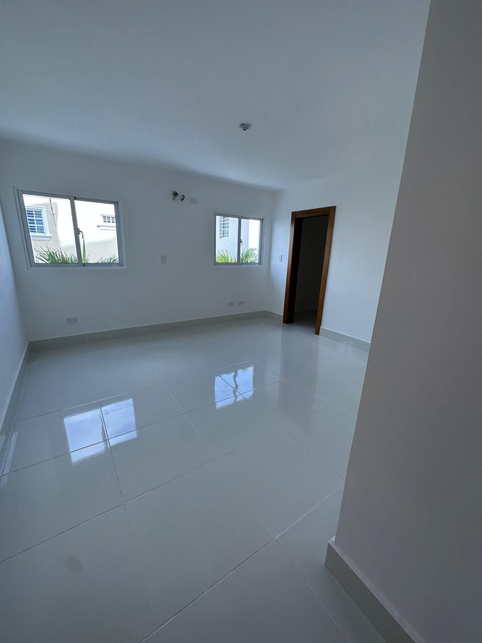 apartamentos - Apartamento 3er Nivel en Cerro Alto 6