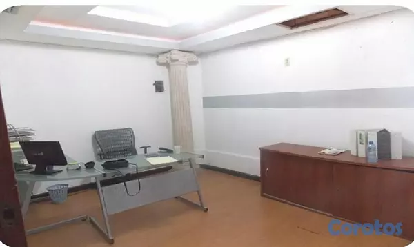 oficinas y locales comerciales - local Comercial en DN Centro Comercial 2000 5