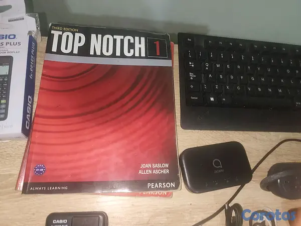 otros electronicos -  libro top notch y vendo un teclado 6