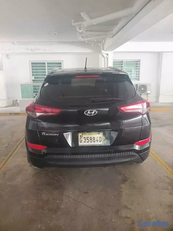 jeepetas y camionetas - Hyundai Tucson, Titulo tengo 3