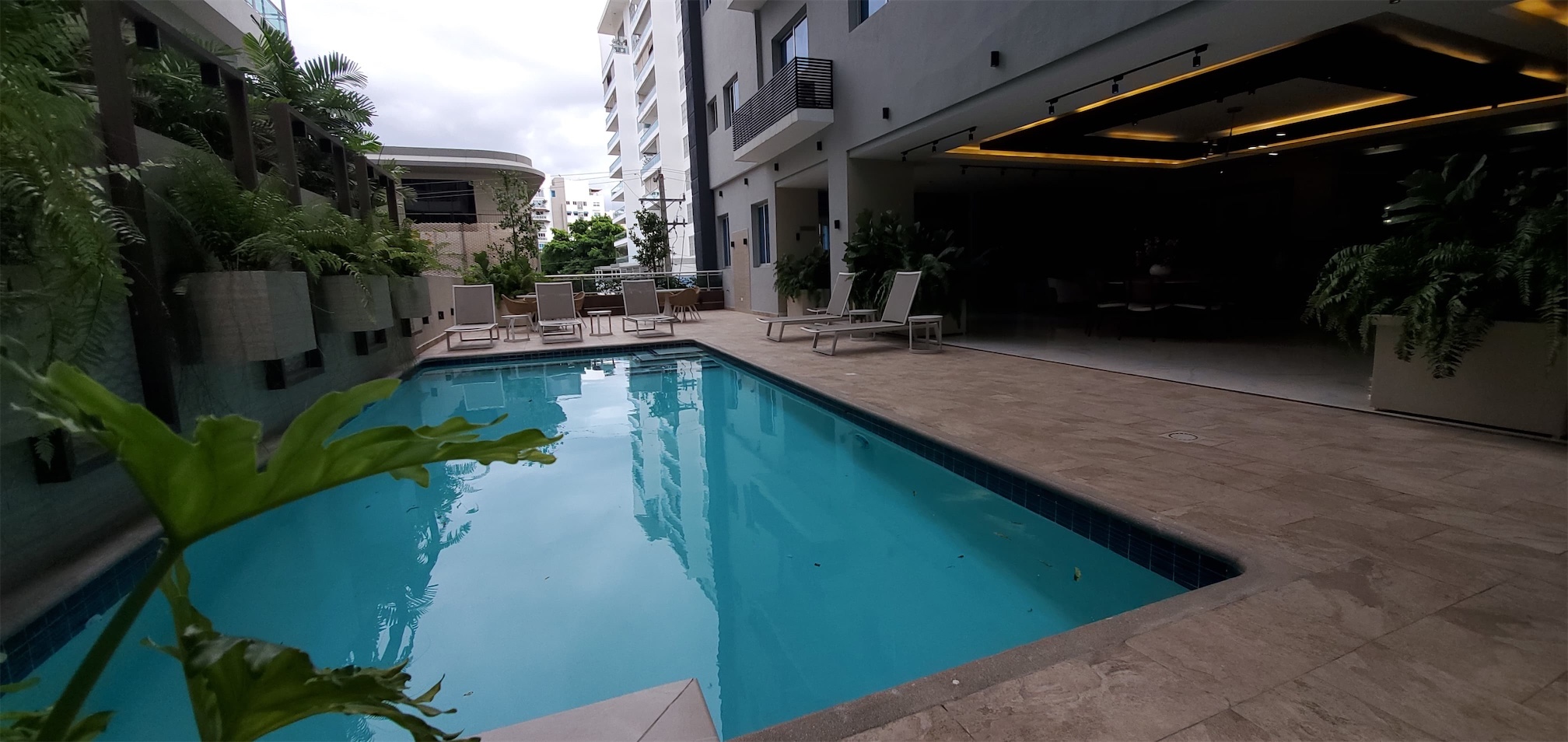 apartamentos - Venta de apartamento en naco Distrito Nacional 9no piso con piscina  7