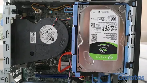 computadoras y laptops - PC CON UN SET DE PERIFERICOS Y MONITOR I7 9700, WINDOWS 11 PRO
COMO NUEVO 10