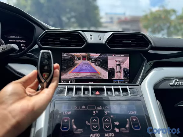 jeepetas y camionetas - Lamborghini Urus año 2019  8