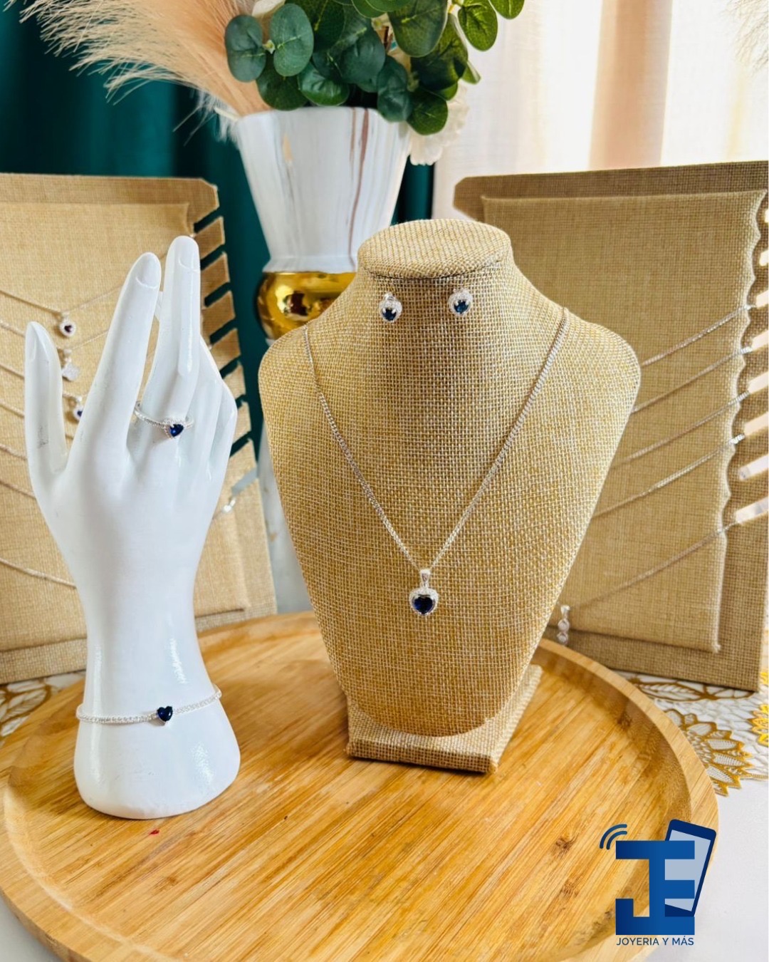joyas, relojes y accesorios - set de Cadena,aretes y guillo. 5