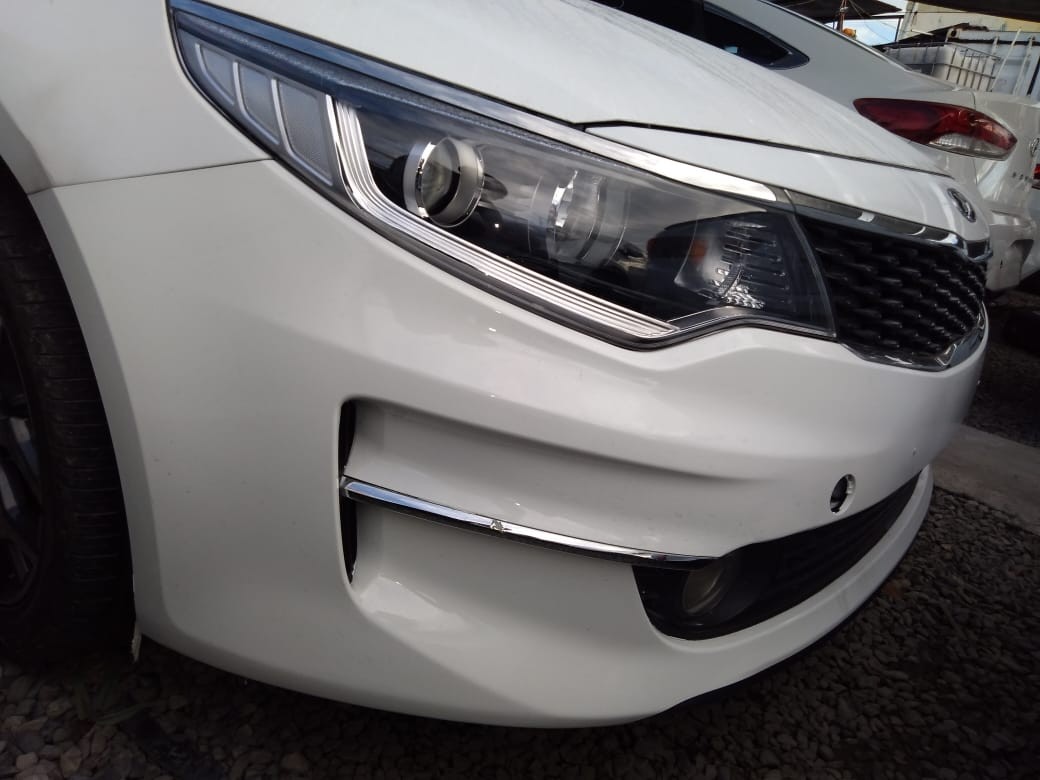 carros - KIA K5 2017 BLANCODESDE: RD$ 710,100.00 2
