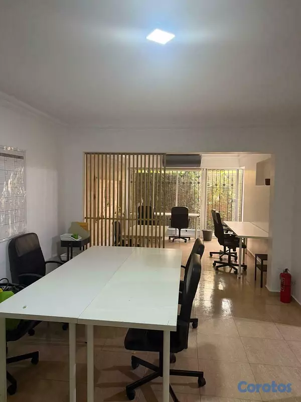 oficinas y locales comerciales - Alquiler Local Comercial Ubicado en Gazcue, Santo  6