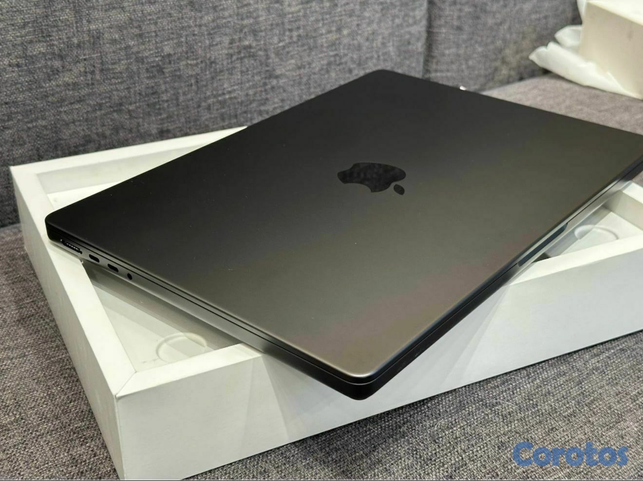 computadoras y laptops - MACBOOK PRO 14-INCH DISPLAY 2023 A2918 oportunidad 4