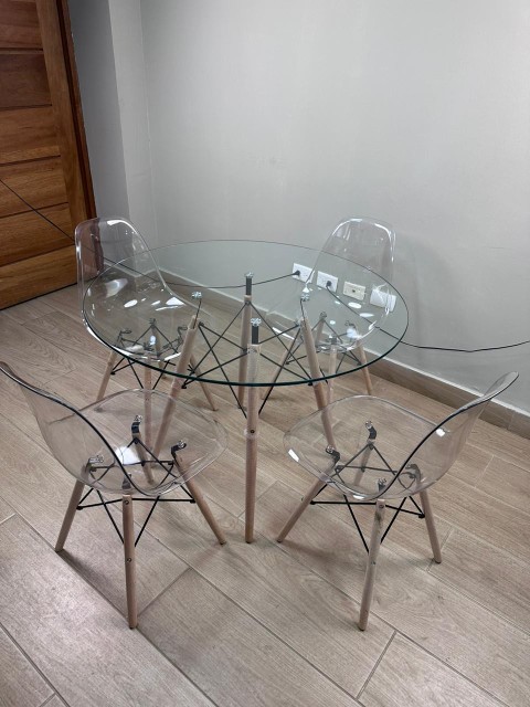 muebles y colchones - Comedor nórdico transparente de 4 y 6 sillas efecto cristal