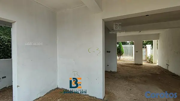 casas - Se venta esta Casa de 2 niveles en construcción en 5