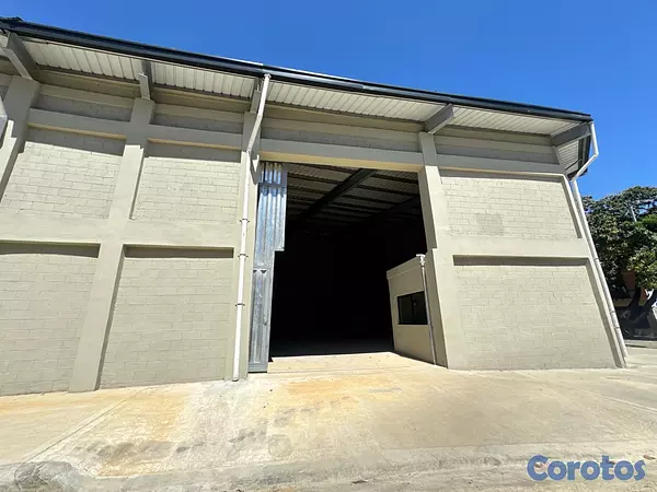 oficinas y locales comerciales - NAVE COMERCIAL  8