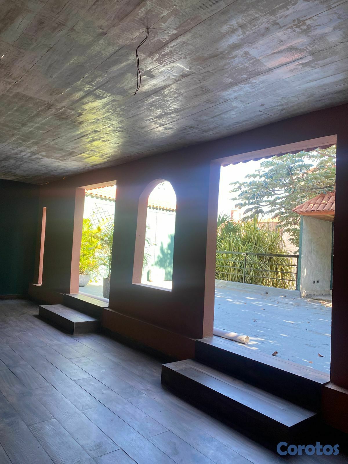 oficinas y locales comerciales - Alquiler Amplio Local Comercial, Zona Colonial 7