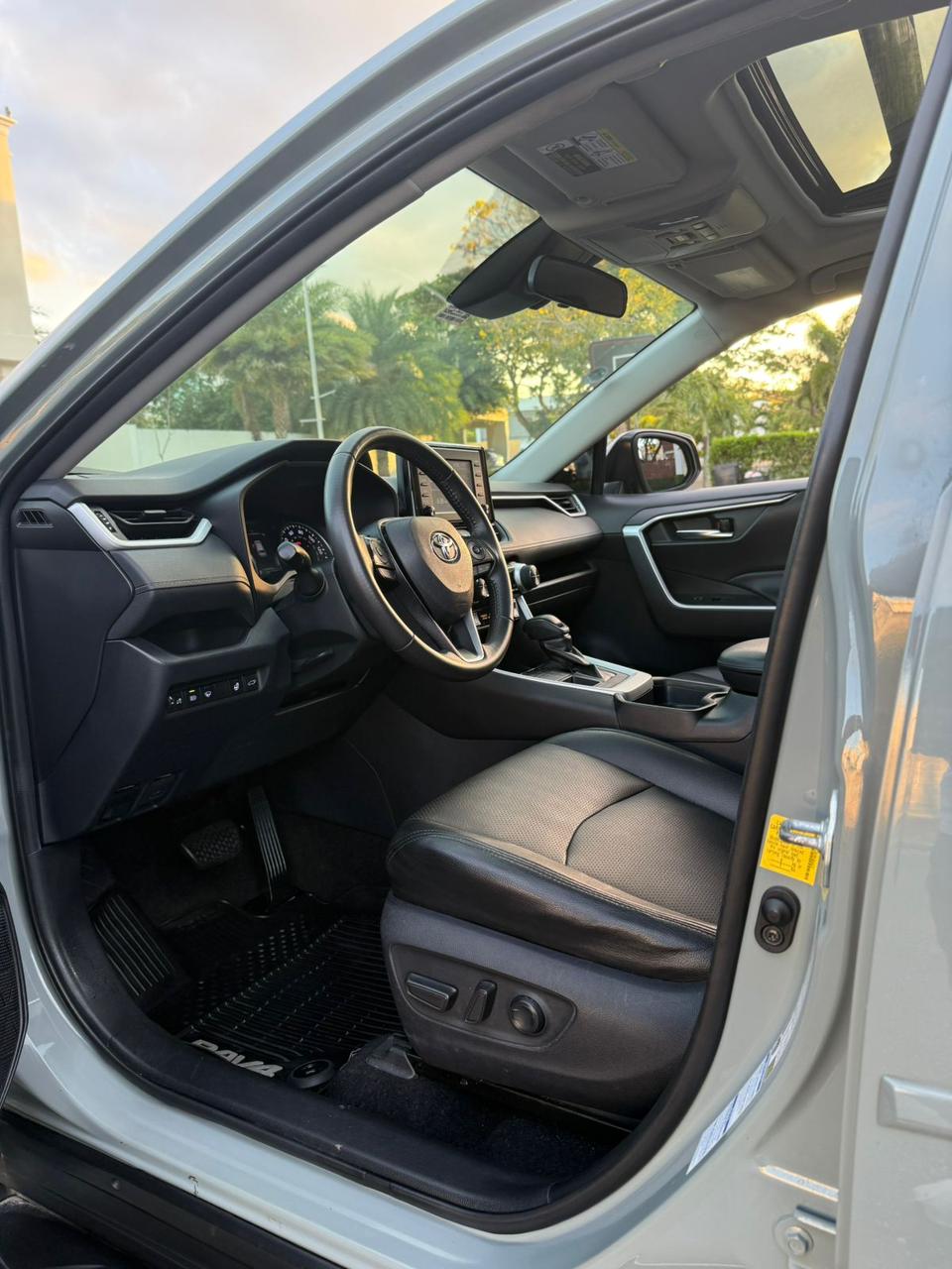 jeepetas y camionetas - Toyota rav4 2020 exl 5