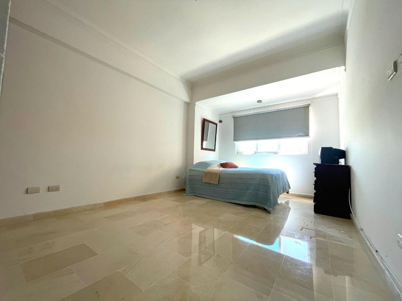 apartamentos - Se Vende Apartamento en Evaristo morales, 6to piso de 425 mts  1
