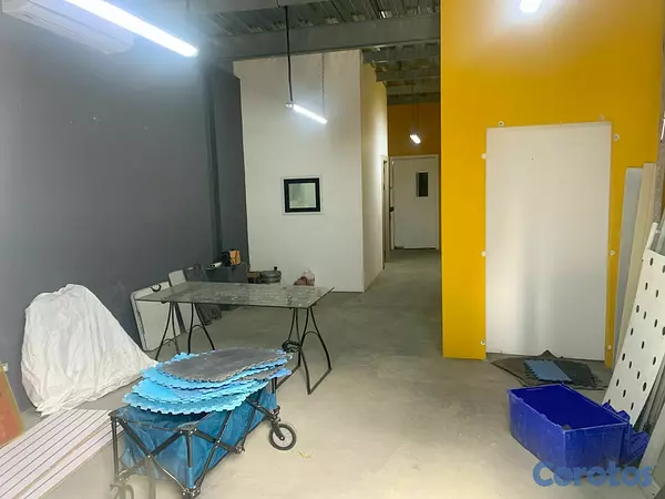oficinas y locales comerciales - Alquiler nave en herrera  3