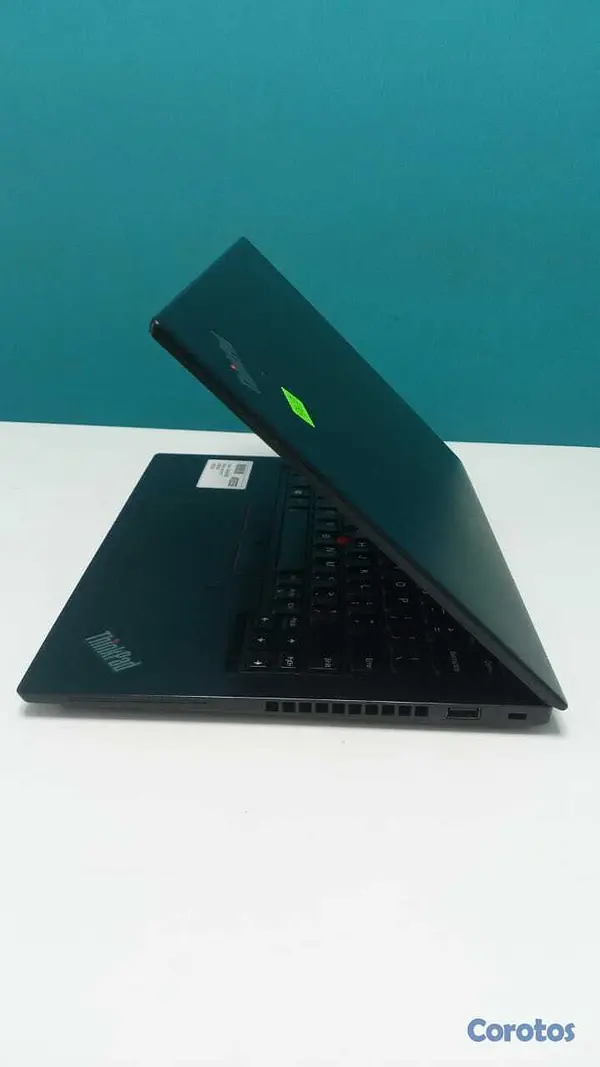 computadoras y laptops - `Laptop, Lenovo ThinkPad X390  8th Gen, Intel Core 4
