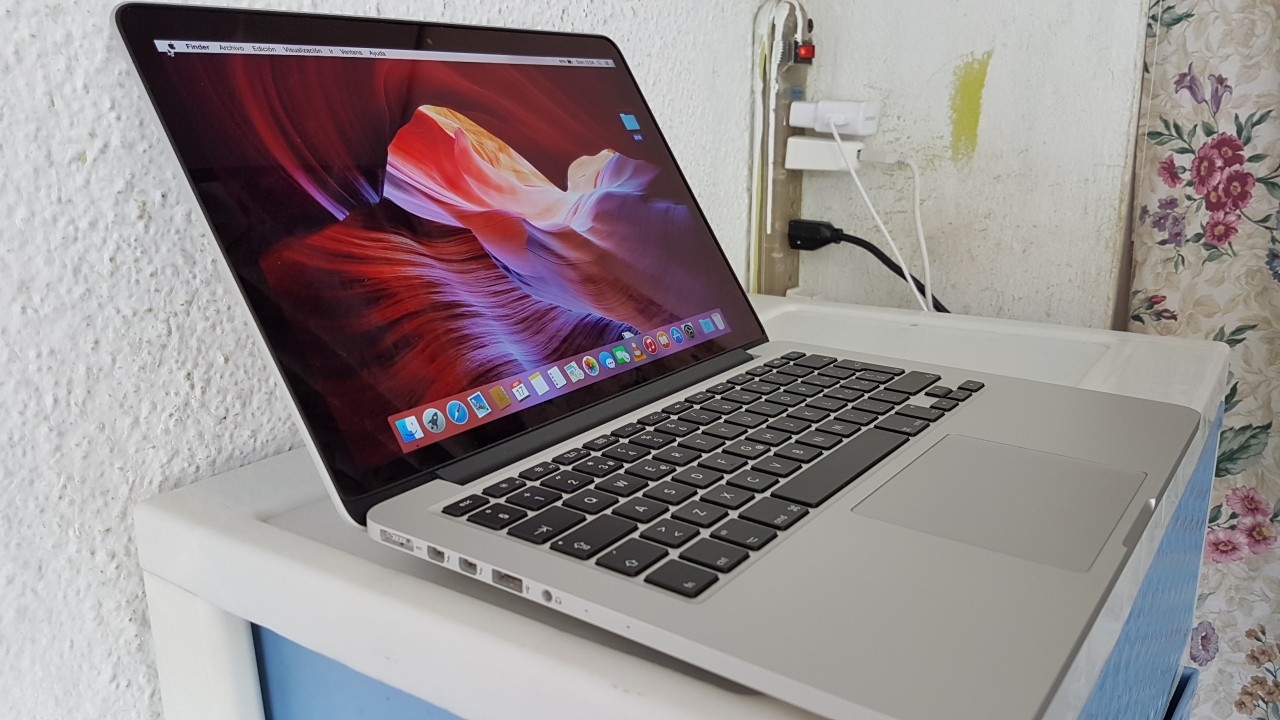 computadoras y laptops - Macbook Pro A1502 Retina 13.3 Pulg Core i7 Ram 16gb Disco 256gb año 2015 1