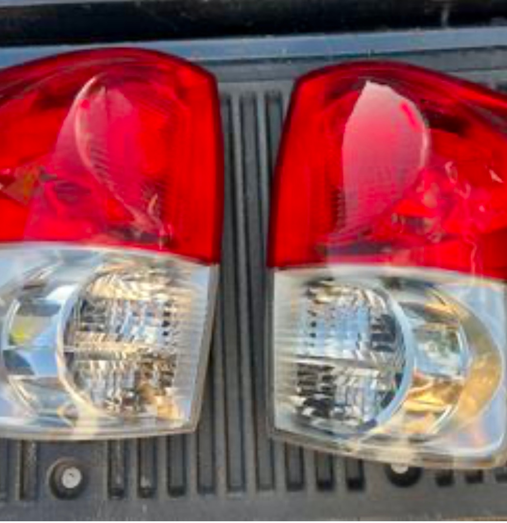 accesorios para vehiculos -  Vendo Luz Farol trasero  Para Toyota Tundra 2007 2013