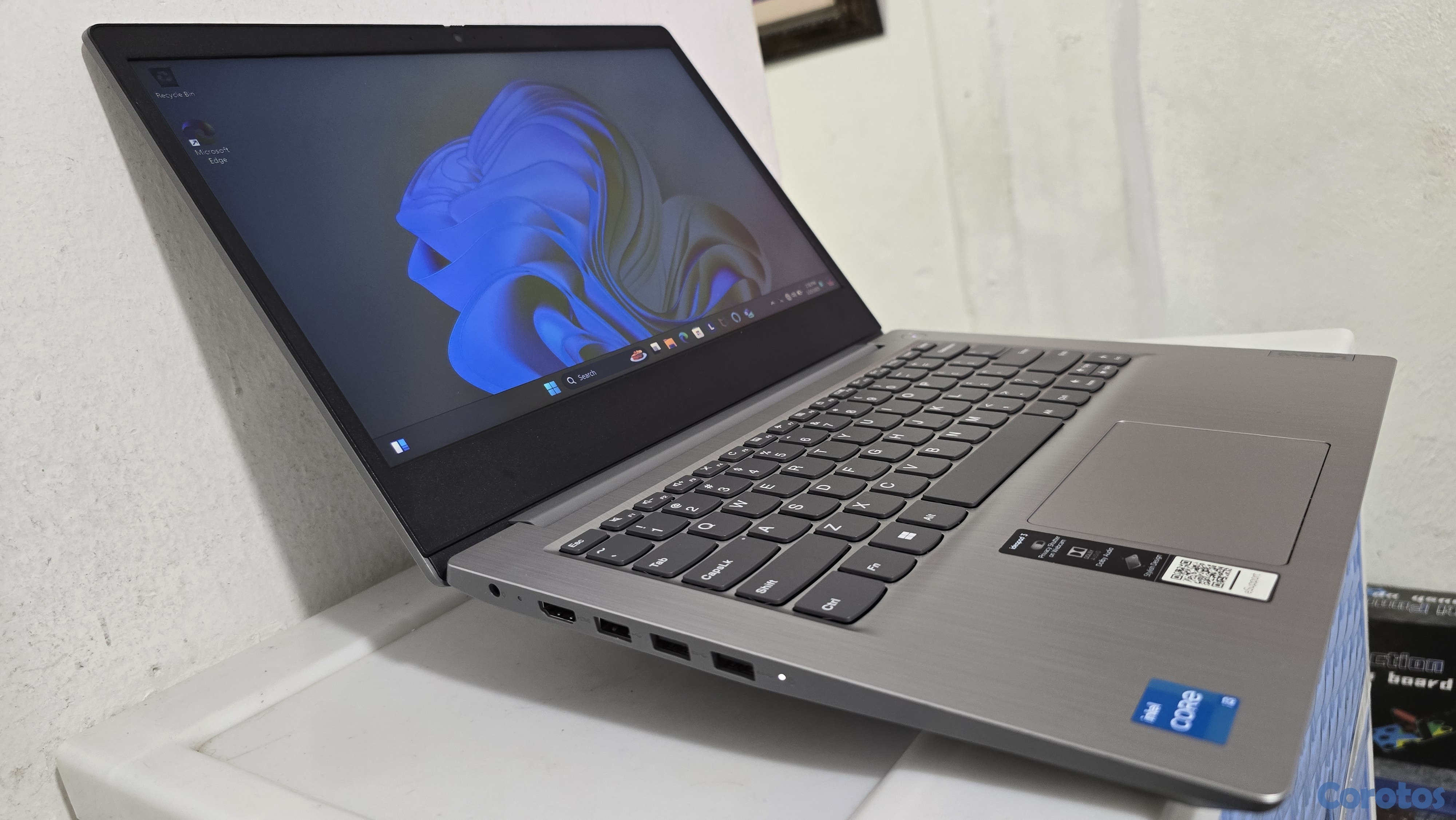 computadoras y laptops - laptop lenovo ideapad 14 Pulg Core i3 11th Gen Ram 8gb ddr4 Disco 128gb SSD  2