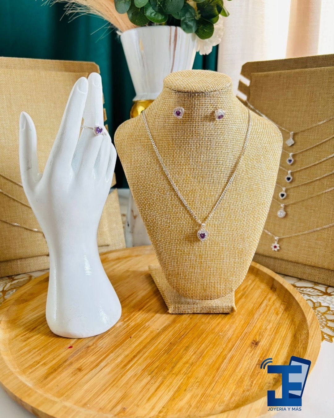 joyas, relojes y accesorios - set de Cadena,aretes y guillo. 2
