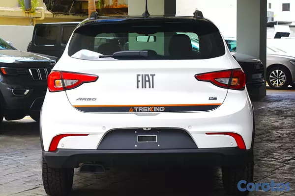 camiones y vehiculos pesados - Fiat ARGO TREKKING 5