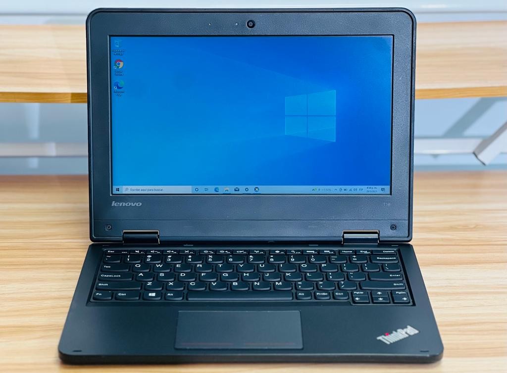 computadoras y laptops - Laptop Lenovo thinkpad 11e celeron 4GB ram 128GB SSD  5