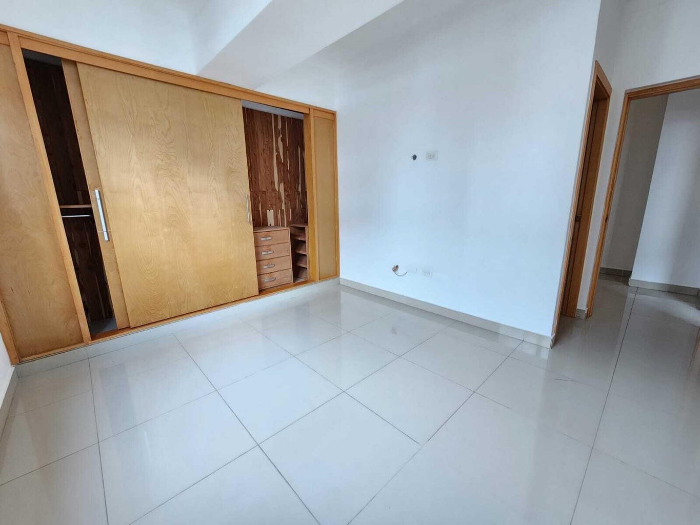 apartamentos - Oportunidad en la zona de  Naco, apartamento dos habitaciones. 4