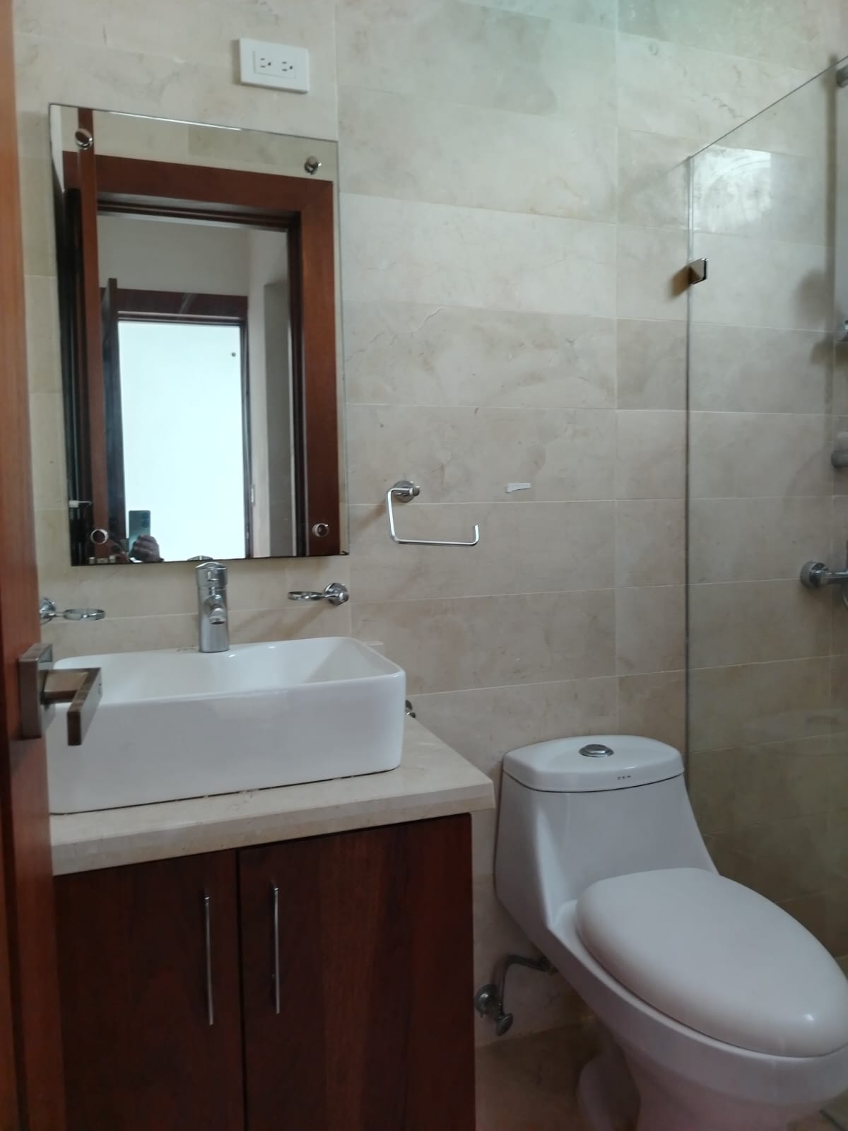 casas - CASA EN RENTA EN LAS CARMELITAS, SANTIAGO. 9