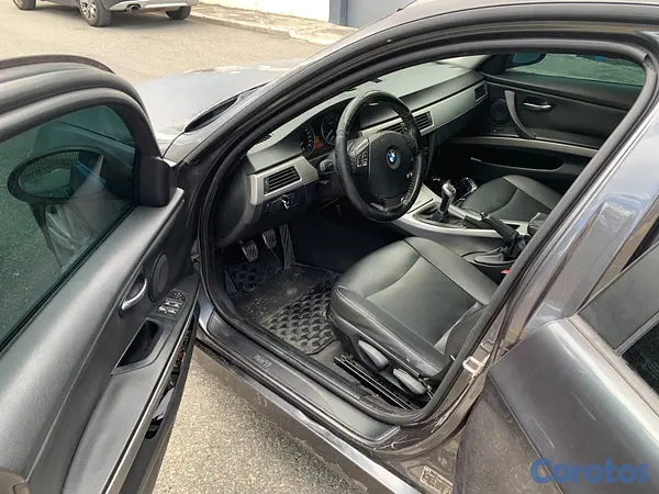 carros - BMW 320i E90 2007  8