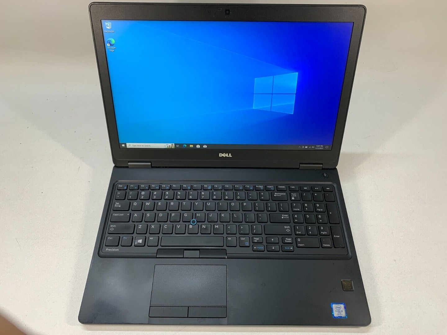 computadoras y laptops - Dell Precision 3520 15.6" FHD i5-7440HQ 7th Gen 8GB 256GB SSD
