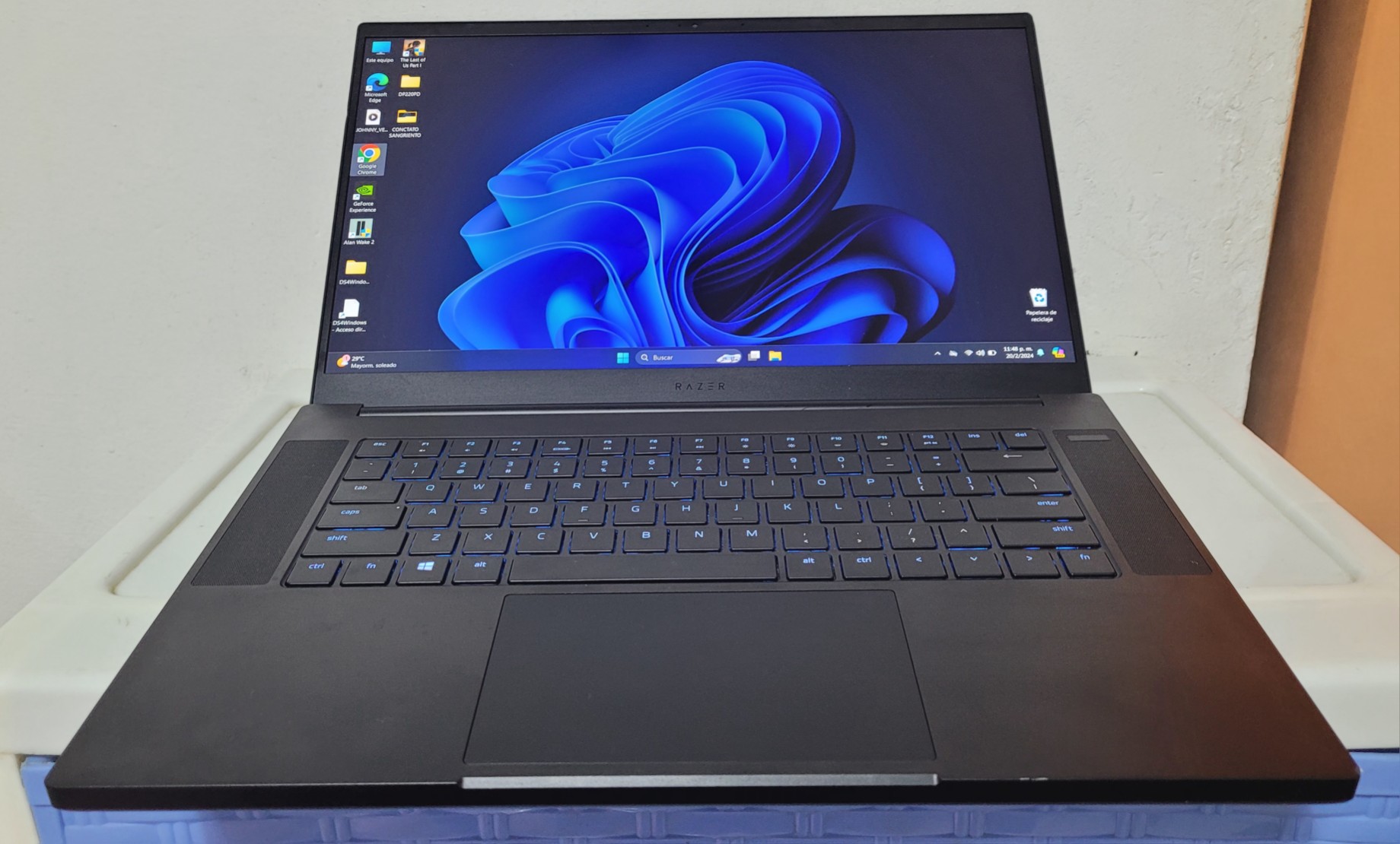 computadoras y laptops - laptop Gaming Razer Blade Core i7 Ram 32gb ddr4 Disco 1tb Nvidea RTX 2060 6GB  0