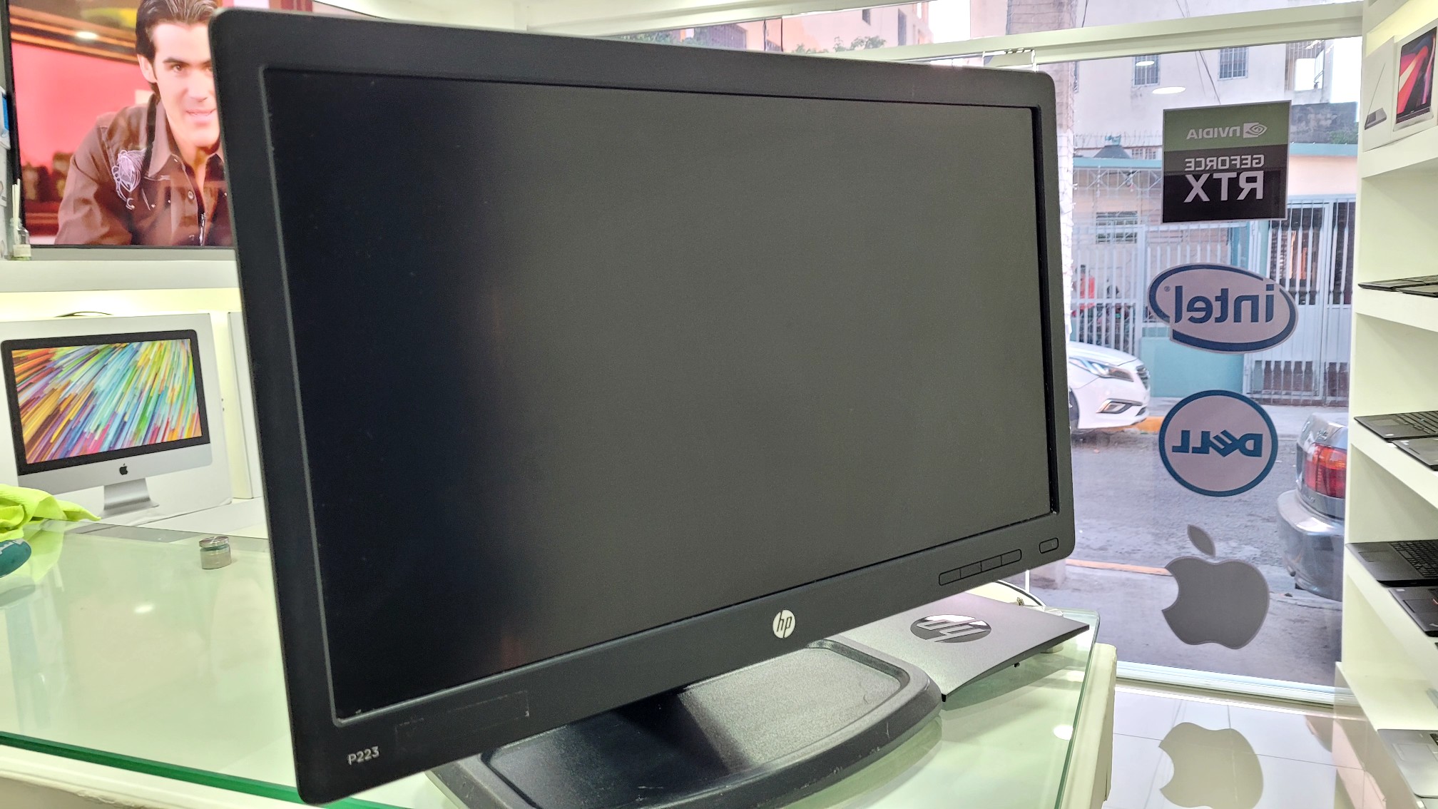 computadoras y laptops - Monitor led 24 Pulg hp full 1080p Giratorio 0