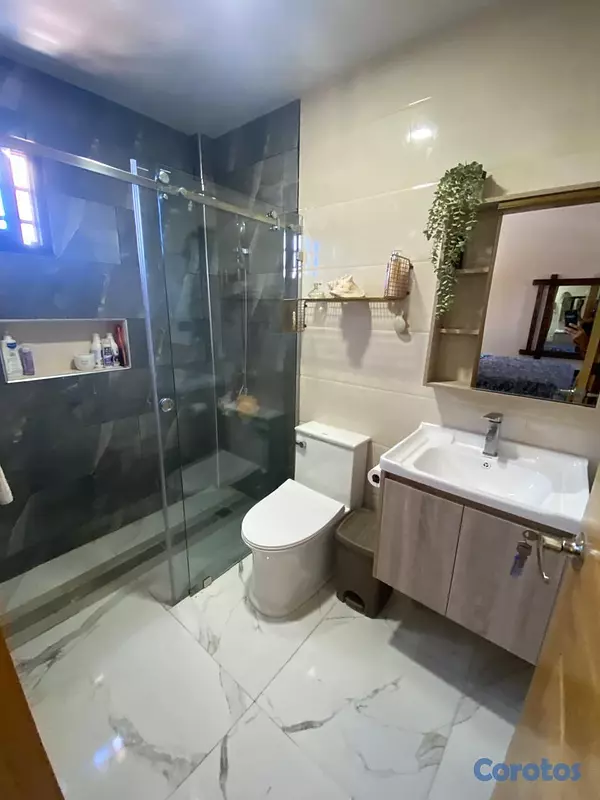 casas - Casa en Colinas del oeste, av. Prolongación 27 de  5