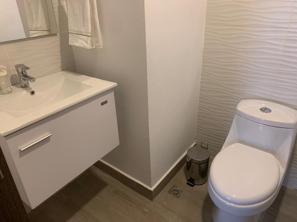 apartamentos - Apartamento en alquiler en Evaristo Morales 2