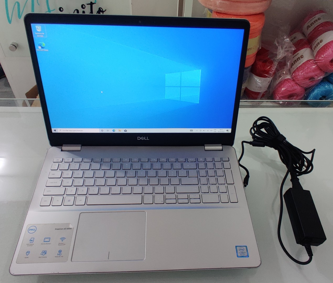computadoras y laptops - Laptop Dell Inspiron 15 5000 intel core i7 8th gen 8GB Ram DDR4 500GB SSD