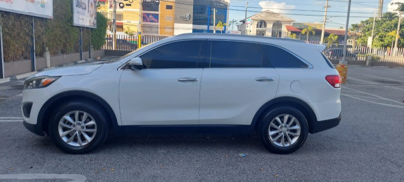 jeepetas y camionetas - Kia sorento 2016 5