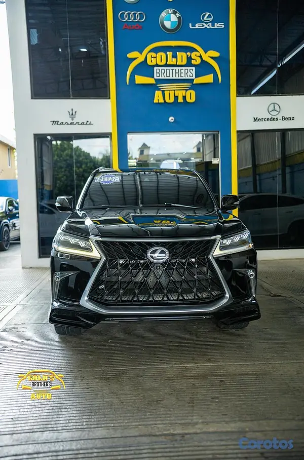 jeepetas y camionetas - Lexus LX570 2018 Clean Carfax 2