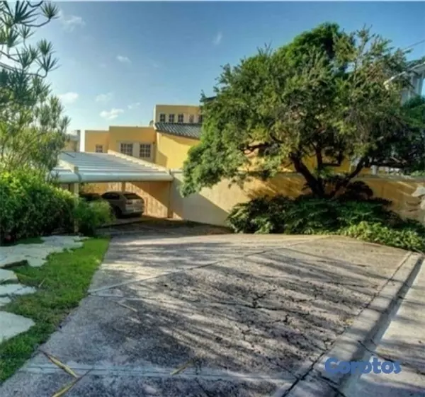 casas - Vendo casa en Arroyo hondo viejo Distrito Nacional de 1,067mts Santo Domingo  1